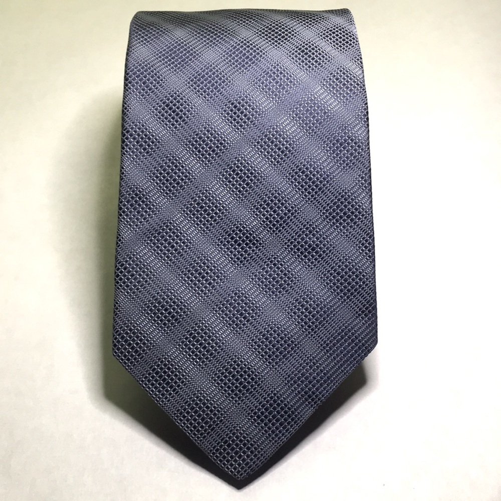 Boss - Hugo Boss blue patterned 100% silk tie. Made in Italy